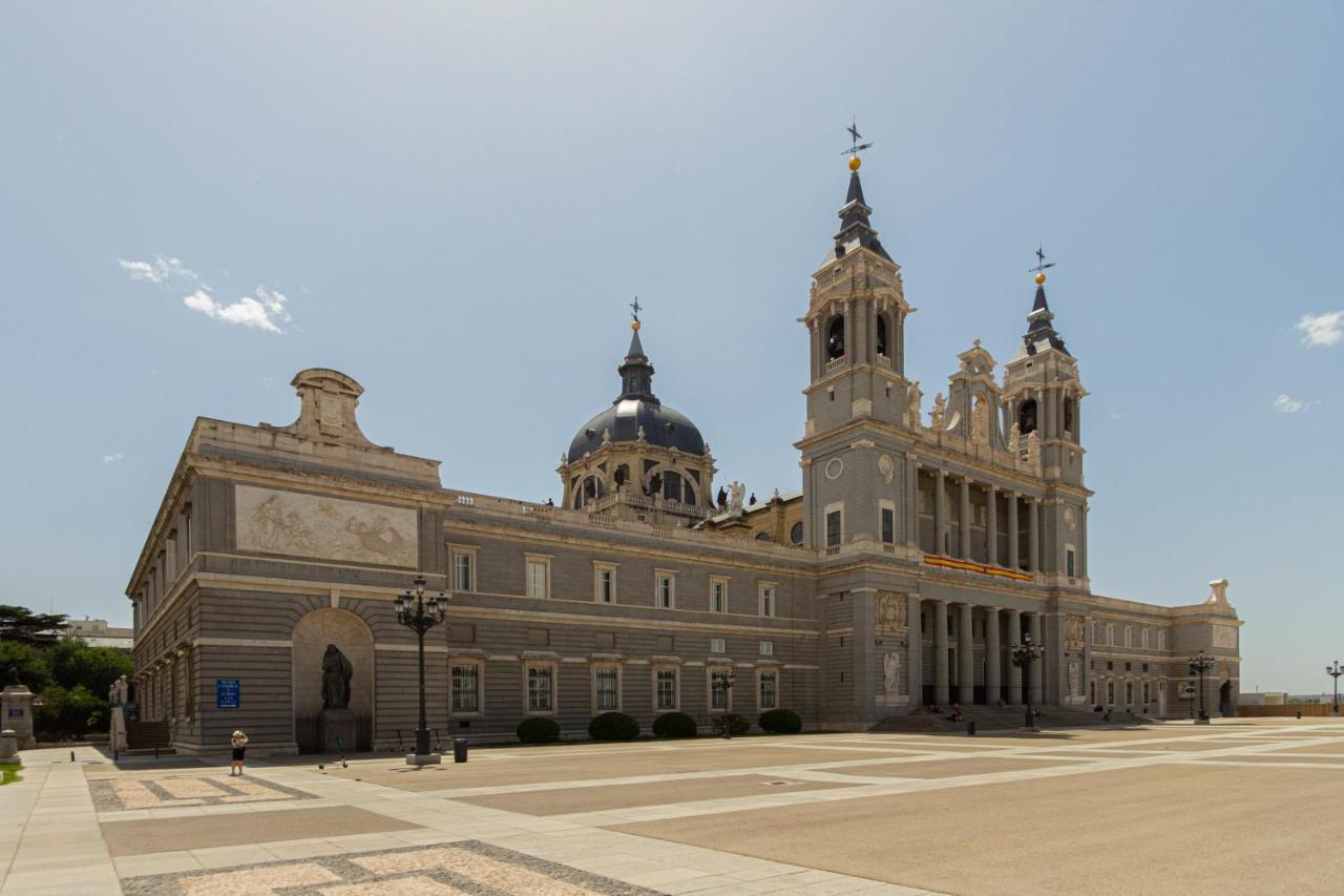 Apa 1256 Lejlighed Madrid Eksteriør billede